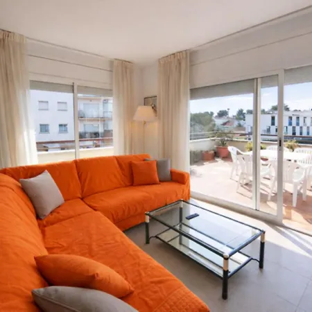Charming With Shared Pool Views Apartament Sitges