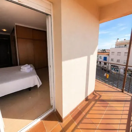 Charming With Shared Pool Views Apartment Sitges