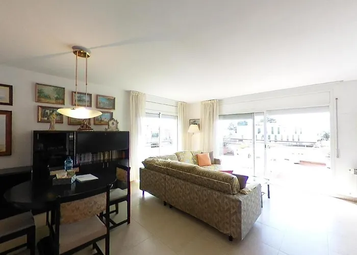 Charming With Shared Pool Views Apartamento *