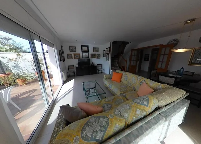 Apartamento Charming With Shared Pool Views