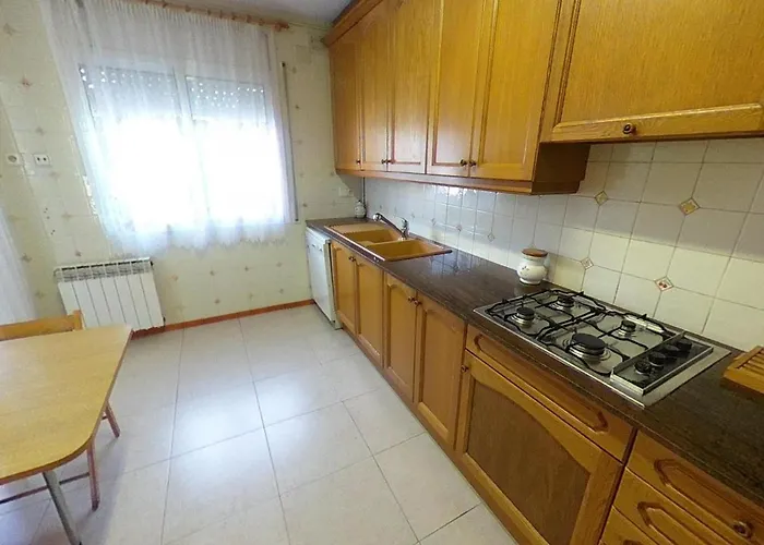 Charming With Shared Pool Views Sitges