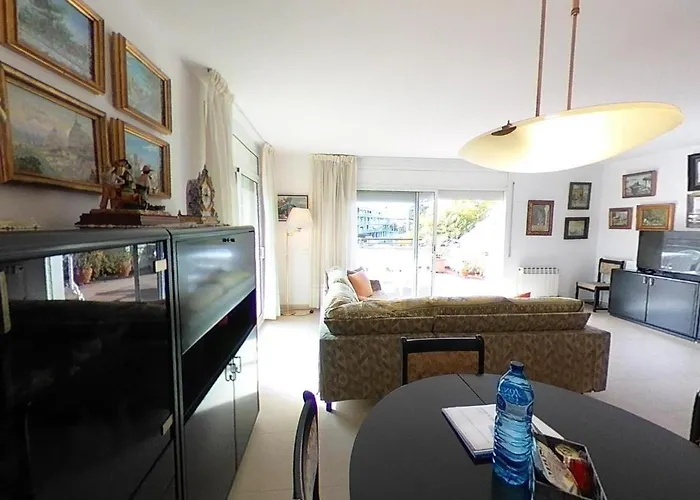Charming With Shared Pool Views Apartamento *